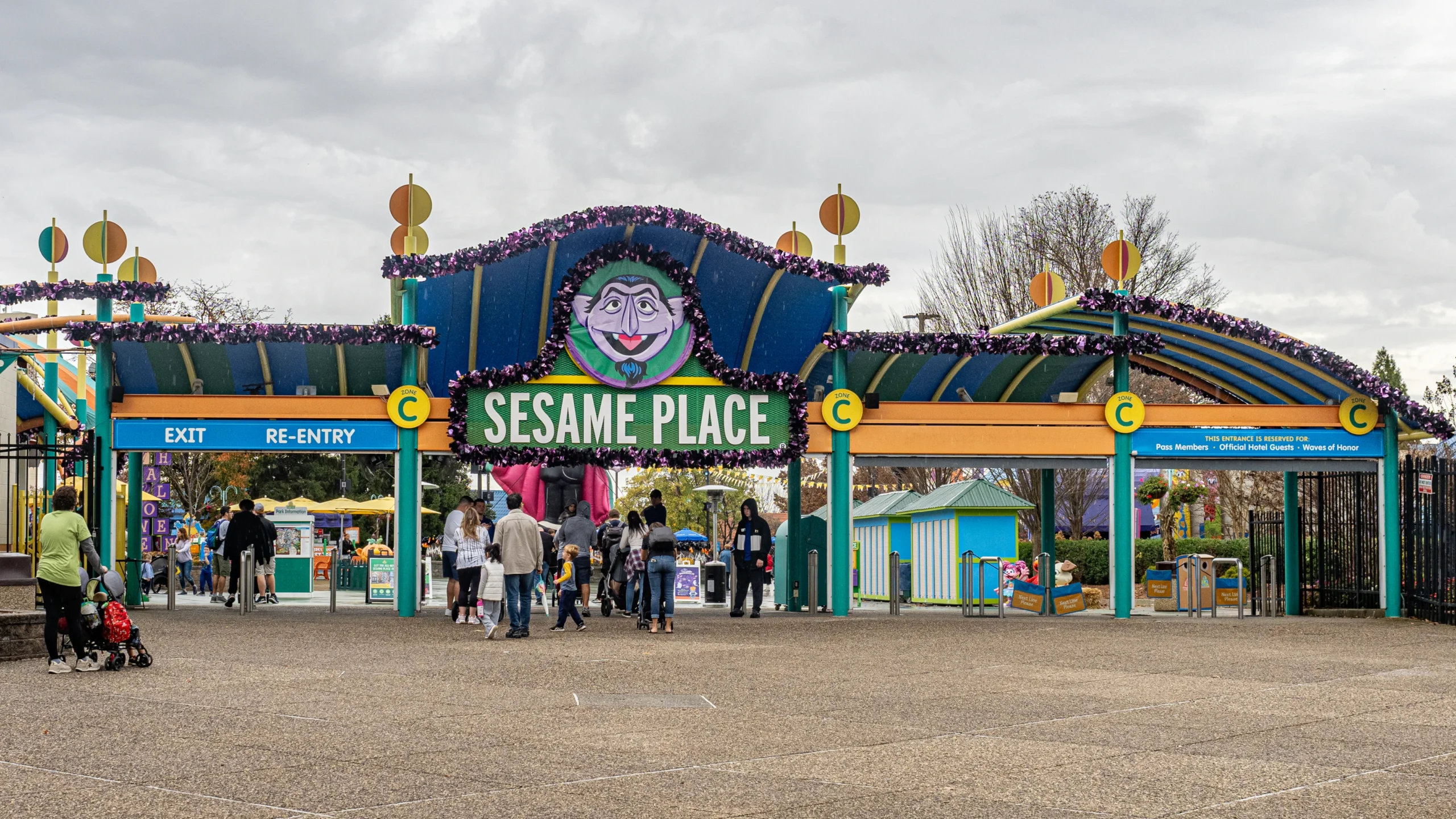 Sesame Place Philadelphia scaled